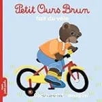 Petit Ours brun fait du velo