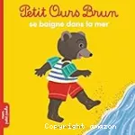 Petit Ours brun se baigne dans la mer